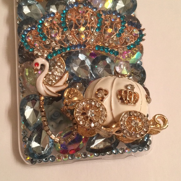Cinderella inspired 3-D blinged our iPhone 6 case - Picture 5 of 7